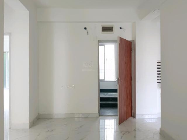 3 BHK Apartment in Naktala for resale Kolkata. The reference number is 19967634