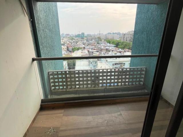 3 BHK Apartment in Naranpura for rent Ahmedabad. The reference number is 20384043