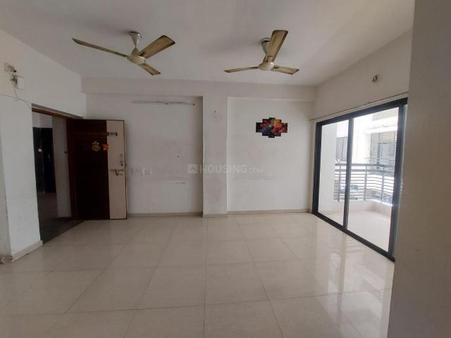 3 BHK Apartment in Naranpura for rent Ahmedabad. The reference number is 20869985