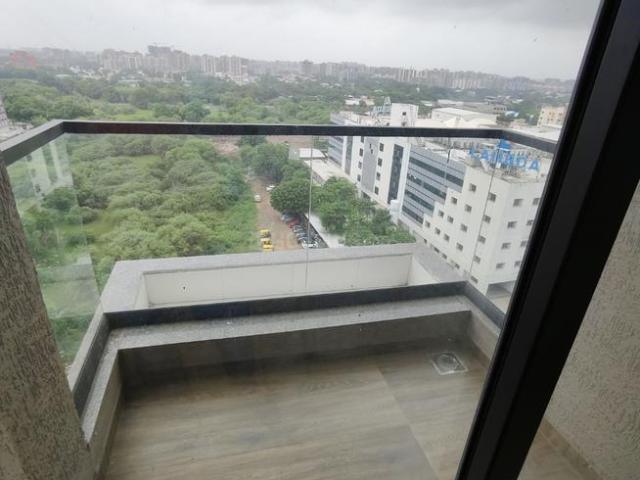 3 BHK Apartment in Naranpura for rent Ahmedabad. The reference number is 20831945