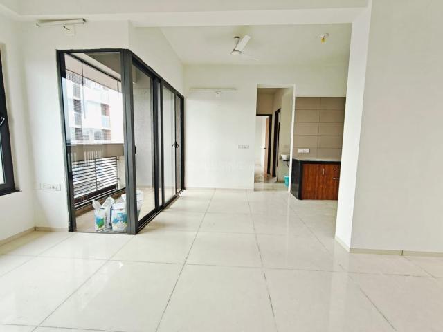 3 BHK Apartment in Naranpura for rent Ahmedabad. The reference number is 20986672