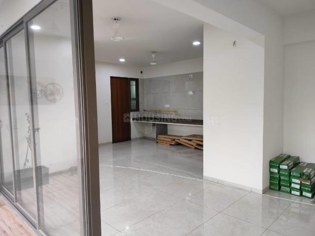 3 BHK Apartment in Naranpura for resale Ahmedabad. The reference number is 19132875