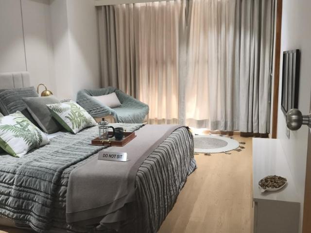 3 BHK Apartment in Naranpura for resale Ahmedabad. The reference number is 19596338