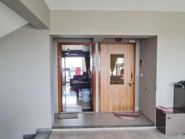 3 BHK Apartment in Naranpura for resale Ahmedabad. The reference number is 20811154