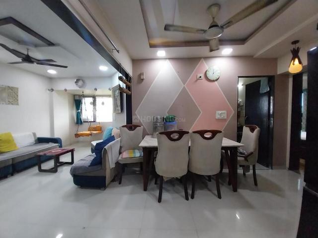 3 BHK Apartment in Naranpura for resale Ahmedabad. The reference number is 20982893