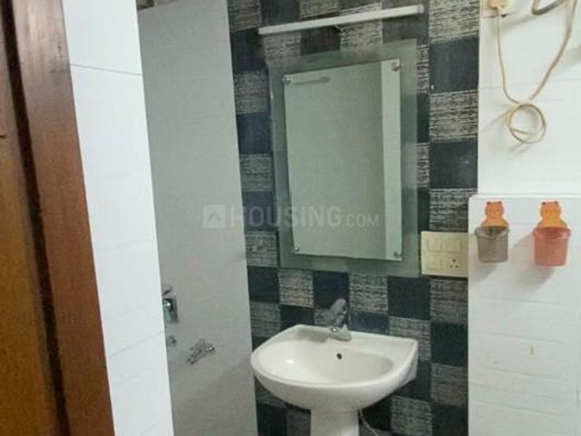3 BHK Apartment in Naraina for rent New Delhi. The reference number is 20750253