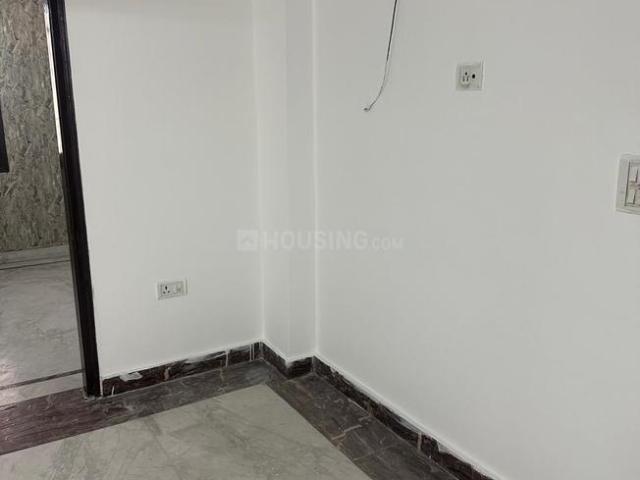 3 BHK Apartment in Naraina for rent New Delhi. The reference number is 20016452