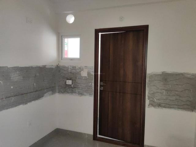 3 BHK Apartment in Narsingi for resale Hyderabad. The reference number is 18633511