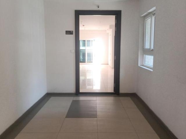 3 BHK Apartment in Narsingi for resale Hyderabad. The reference number is 19684740