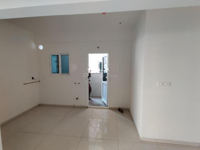 3 BHK Apartment in Narsingi for resale Hyderabad. The reference number is 20736898