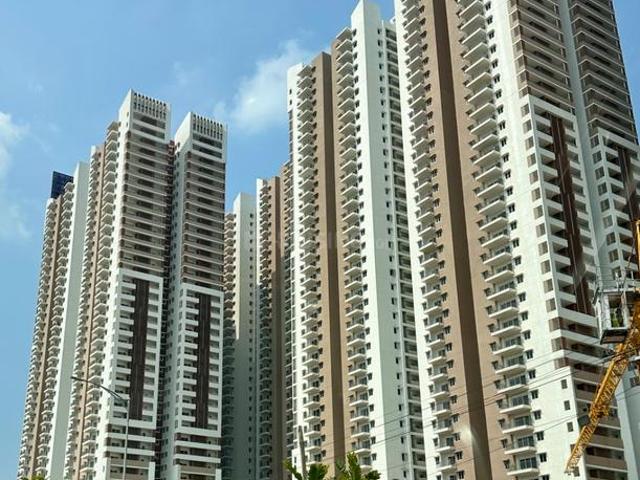 3 BHK Apartment in Narsingi for resale Hyderabad. The reference number is 20124999