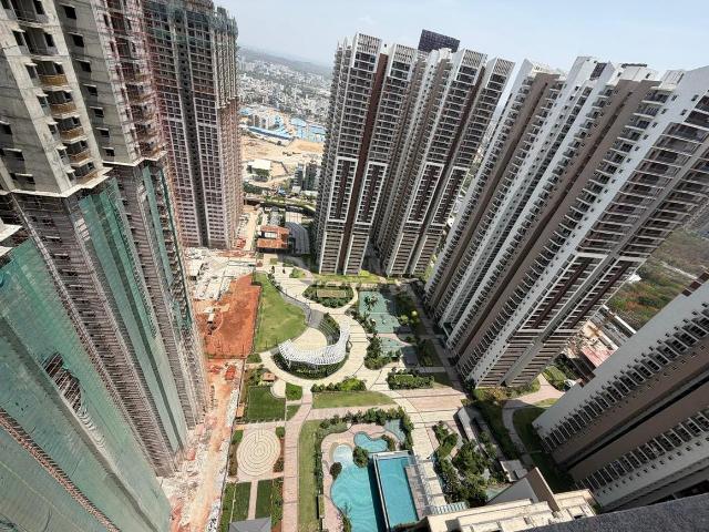 3 BHK Apartment in Narsingi for resale Hyderabad. The reference number is 20359246