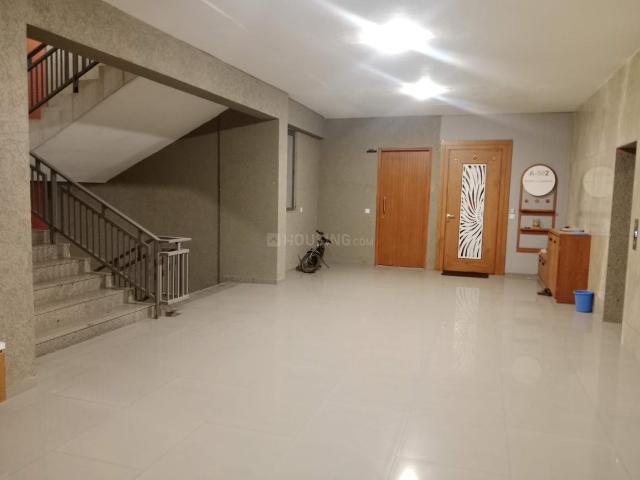 3 BHK Apartment in New Maninagar for rent Ahmedabad. The reference number is 20114420