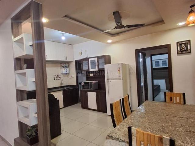 3 BHK Apartment in New Alkapuri for rent Vadodara. The reference number is 15377835