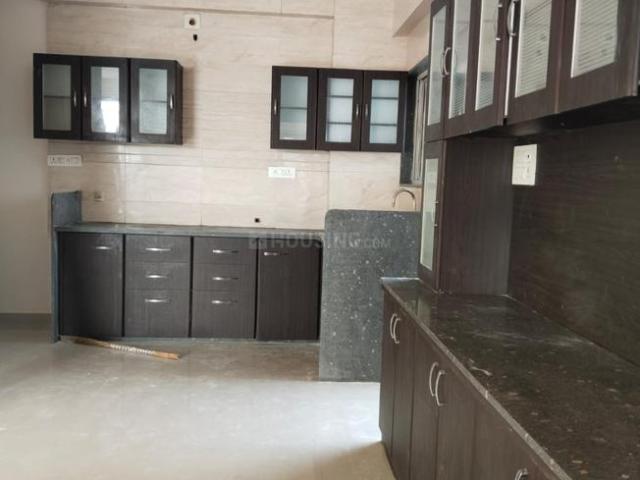 3 BHK Apartment in New Alkapuri for rent Vadodara. The reference number is 16182198