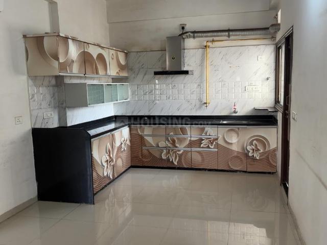 3 BHK Apartment in New Alkapuri for rent Vadodara. The reference number is 16643449