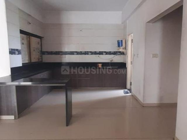 3 BHK Apartment in New Alkapuri for rent Vadodara. The reference number is 17004455