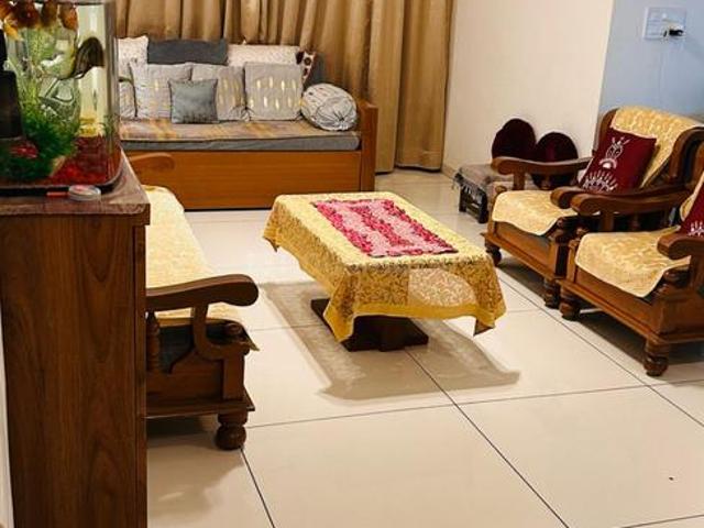 3 BHK Apartment in New Alkapuri for rent Vadodara. The reference number is 19975342