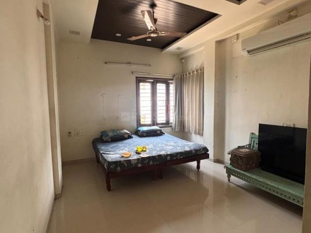 3 BHK Apartment in New Alkapuri for resale Vadodara. The reference number is 15843603