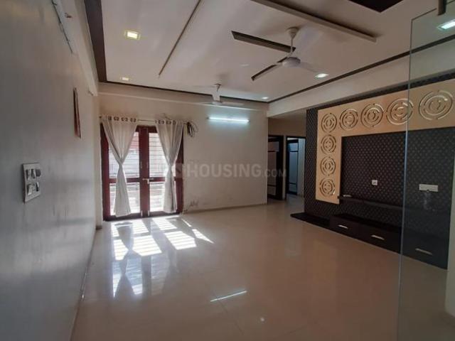 3 BHK Apartment in New Alkapuri for resale Vadodara. The reference number is 16674663