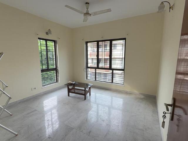 3 BHK Apartment in New Alipore for rent Kolkata. The reference number is 20732051