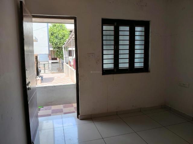3 BHK Apartment in Nikol for resale Ahmedabad. The reference number is 19123844