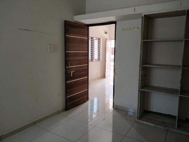 3 BHK Apartment in Nikol for resale Ahmedabad. The reference number is 20029562