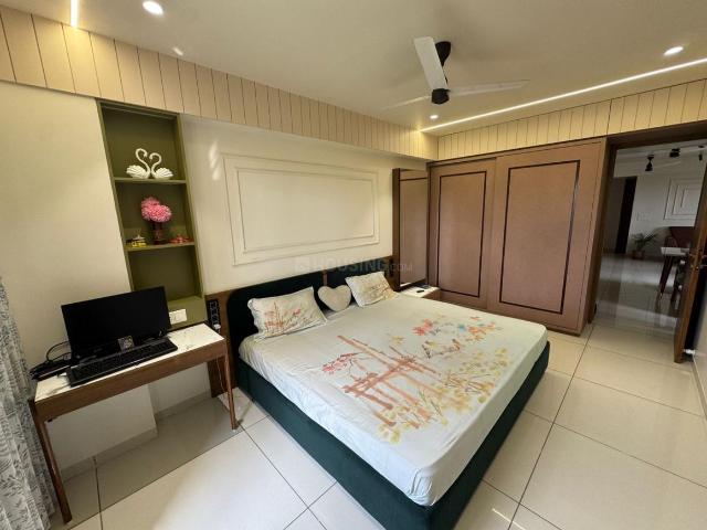 3 BHK Apartment in South Bopal for rent Ahmedabad. The reference number is 18362349