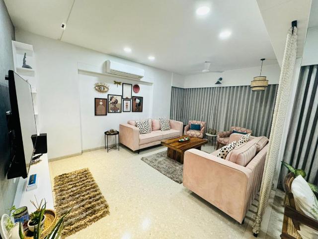 3 BHK Apartment in South Bopal for rent Ahmedabad. The reference number is 20255177