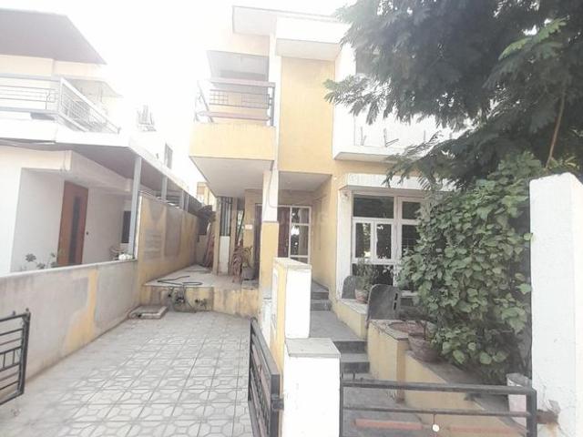3 BHK Apartment in South Bopal for rent Ahmedabad. The reference number is 20439636