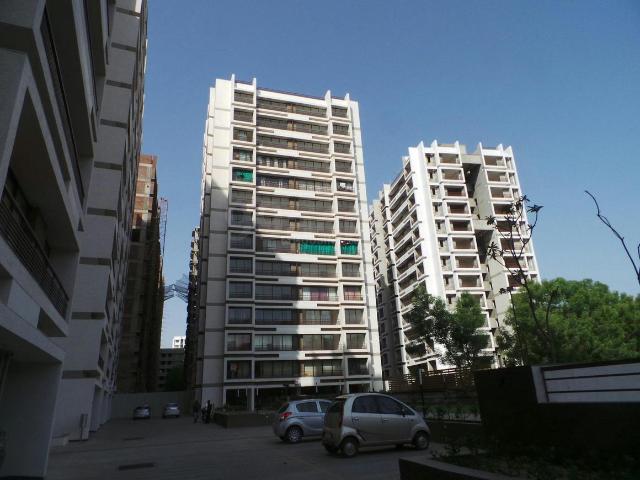 3 BHK Apartment in South Bopal for resale Ahmedabad. The reference number is 20078547