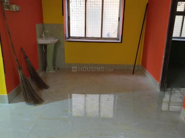 3 BHK Apartment in South Dum Dum for rent Kolkata. The reference number is 17284405