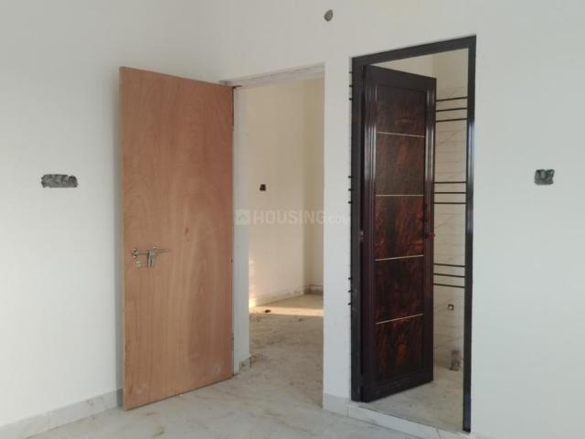3 BHK Apartment in South Dum Dum for resale Kolkata. The reference number is 19880520