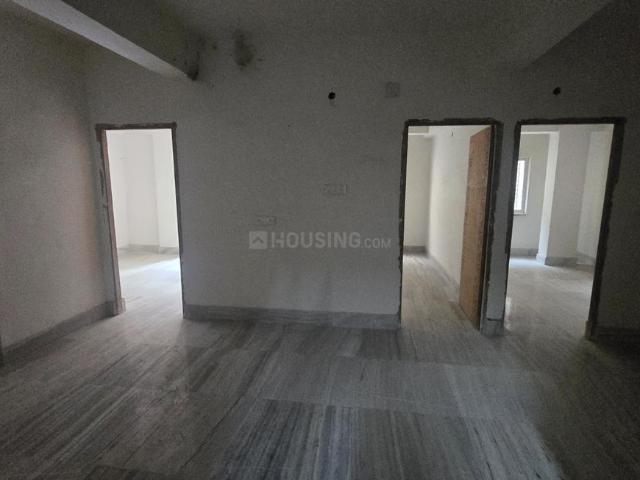 3 BHK Apartment in South Dum Dum for resale Kolkata. The reference number is 20779136