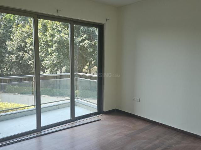 3 BHK Apartment in Southern Peripheral Road for rent Gurgaon. The reference number is 19507561