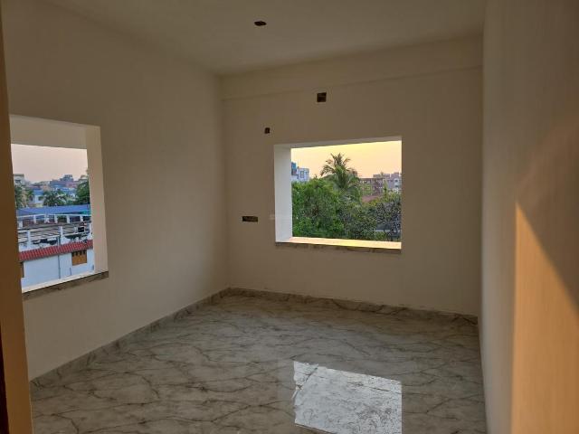 3 BHK Apartment in Sodepur for resale Kolkata. The reference number is 19902678