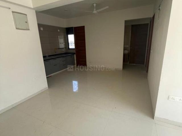3 BHK Apartment in Sola for rent Ahmedabad. The reference number is 16818054