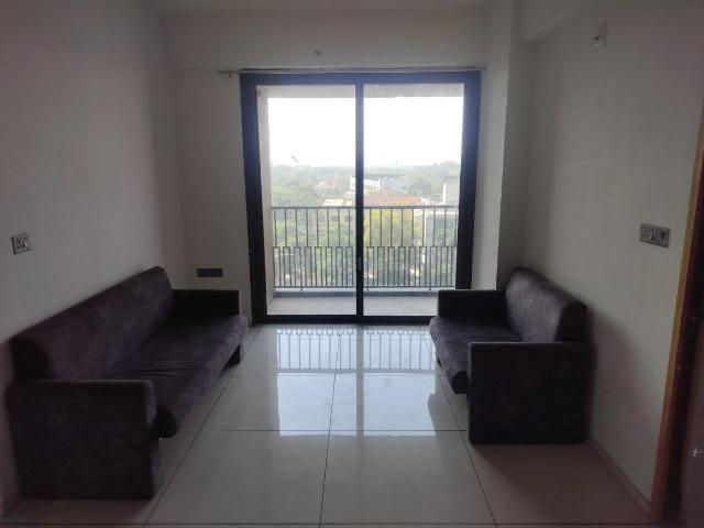 3 BHK Apartment in Sola for rent Ahmedabad. The reference number is 19373063