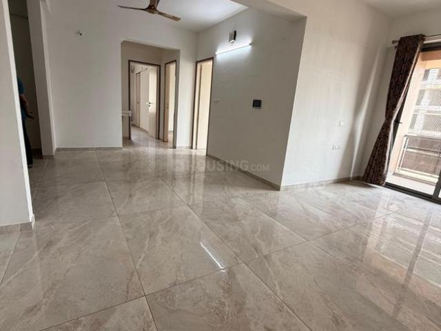 3 BHK Apartment in Sola for rent Ahmedabad. The reference number is 20449908