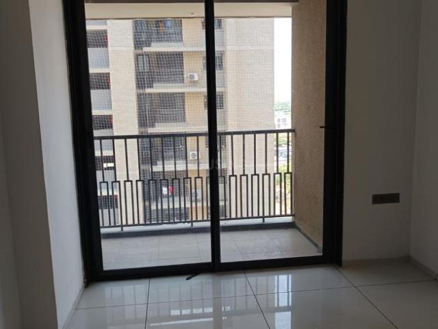 3 BHK Apartment in Sola for rent Ahmedabad. The reference number is 20215130