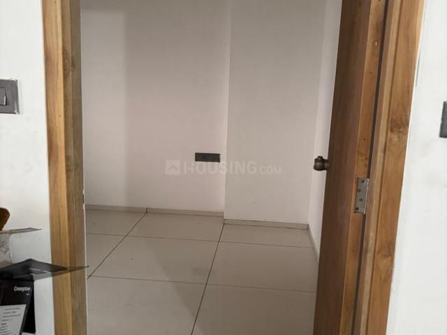 3 BHK Apartment in Sola for rent Ahmedabad. The reference number is 20340408