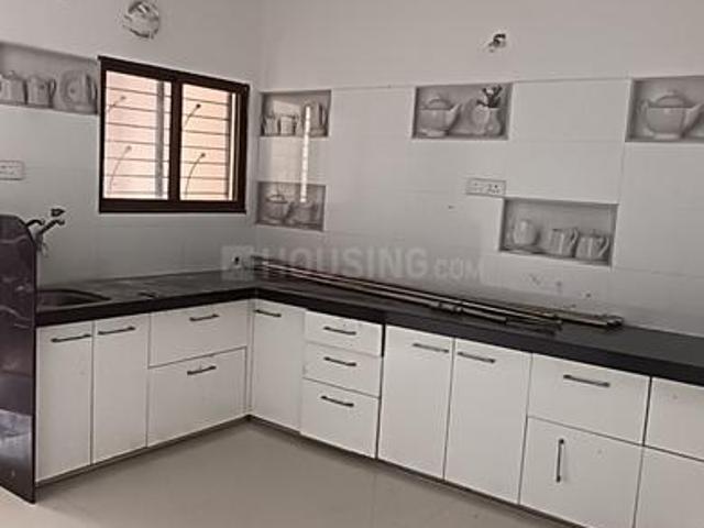 3 BHK Apartment in Somalwada for rent Nagpur. The reference number is 20036020