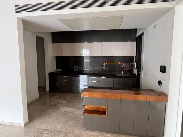 3 BHK Apartment in Satellite for rent Ahmedabad. The reference number is 19337141