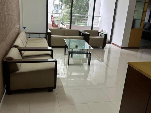 3 BHK Apartment in Satellite for rent Ahmedabad. The reference number is 19721814