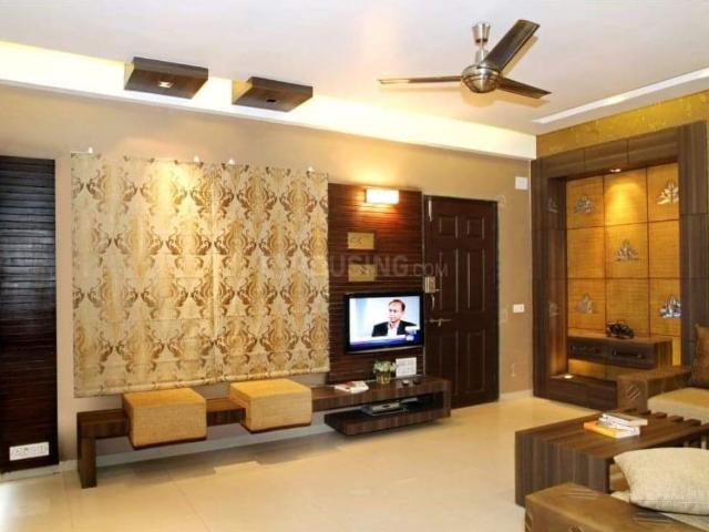 3 BHK Apartment in Satellite for rent Ahmedabad. The reference number is 19916002