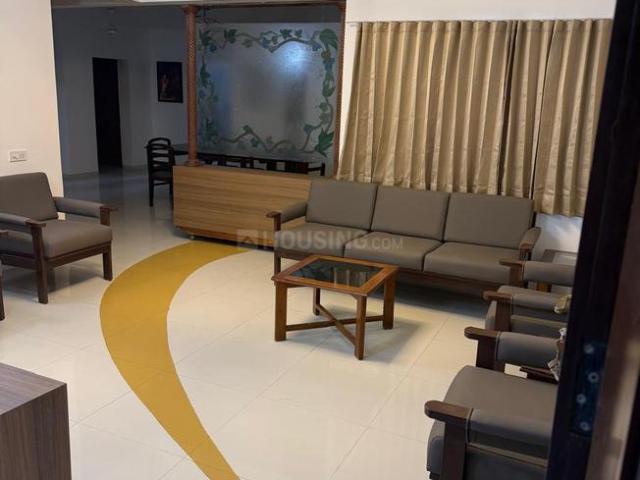 3 BHK Apartment in Satellite for rent Ahmedabad. The reference number is 20327910