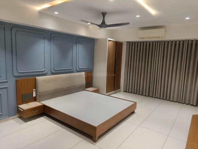 3 BHK Apartment in Satellite for rent Ahmedabad. The reference number is 20458866