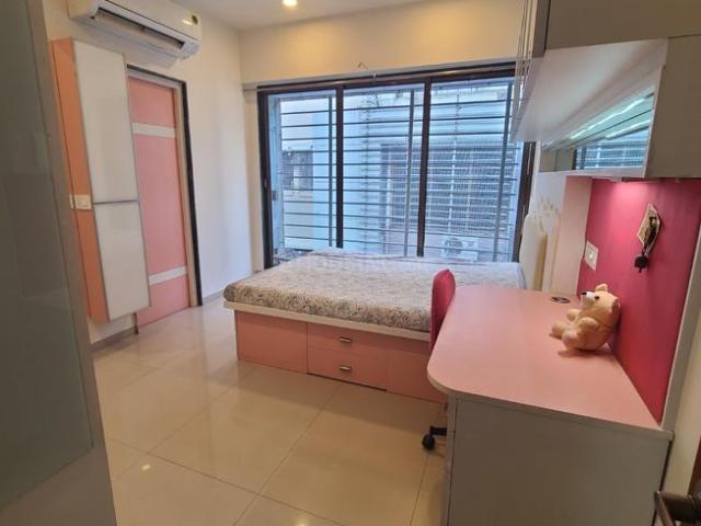 3 BHK Apartment in Satellite for rent Ahmedabad. The reference number is 20420819
