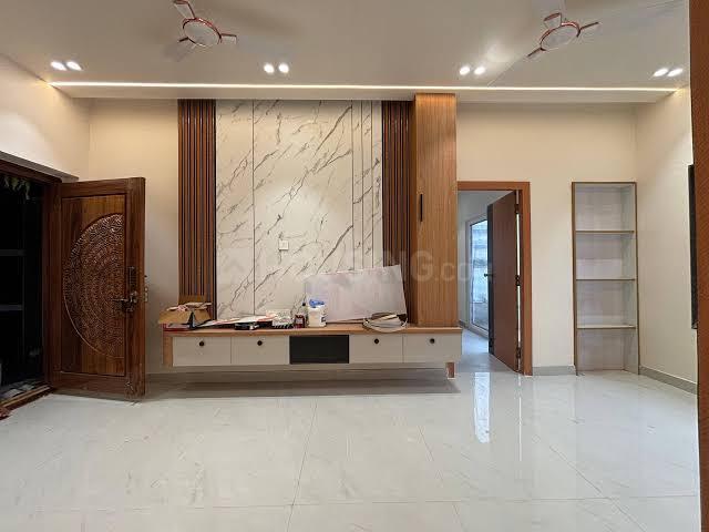 3 BHK Apartment in Satellite for rent Ahmedabad. The reference number is 20638691