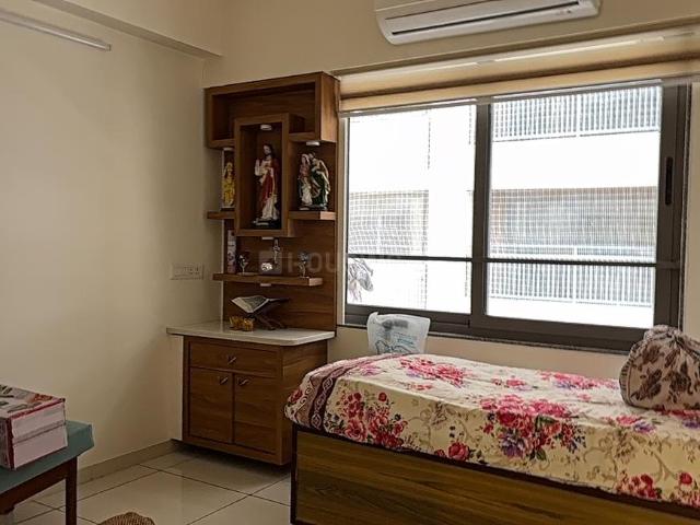 3 BHK Apartment in Satellite for resale Ahmedabad. The reference number is 20199135